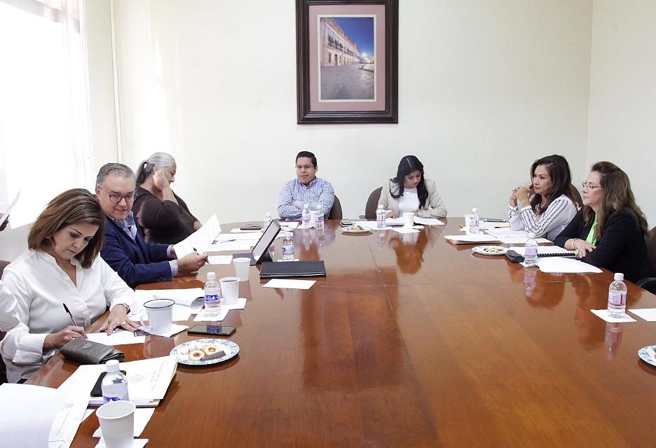 Buscan profesionalizar los cargos en los ayuntamientos.