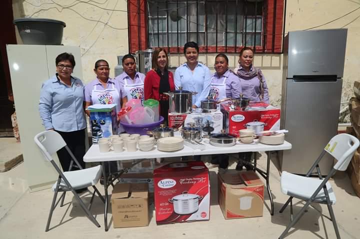 Más de seis mil apoyos alimentarios para la zona media: DIF estatal.