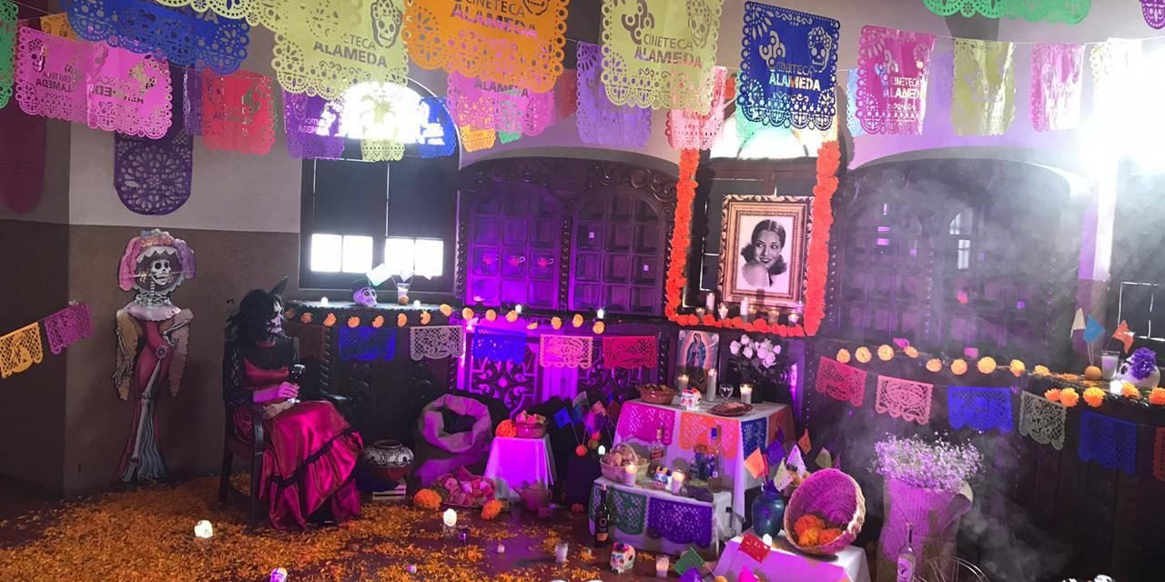 Dedican ofrenda a Lupe Vélez en Cineteca Alameda