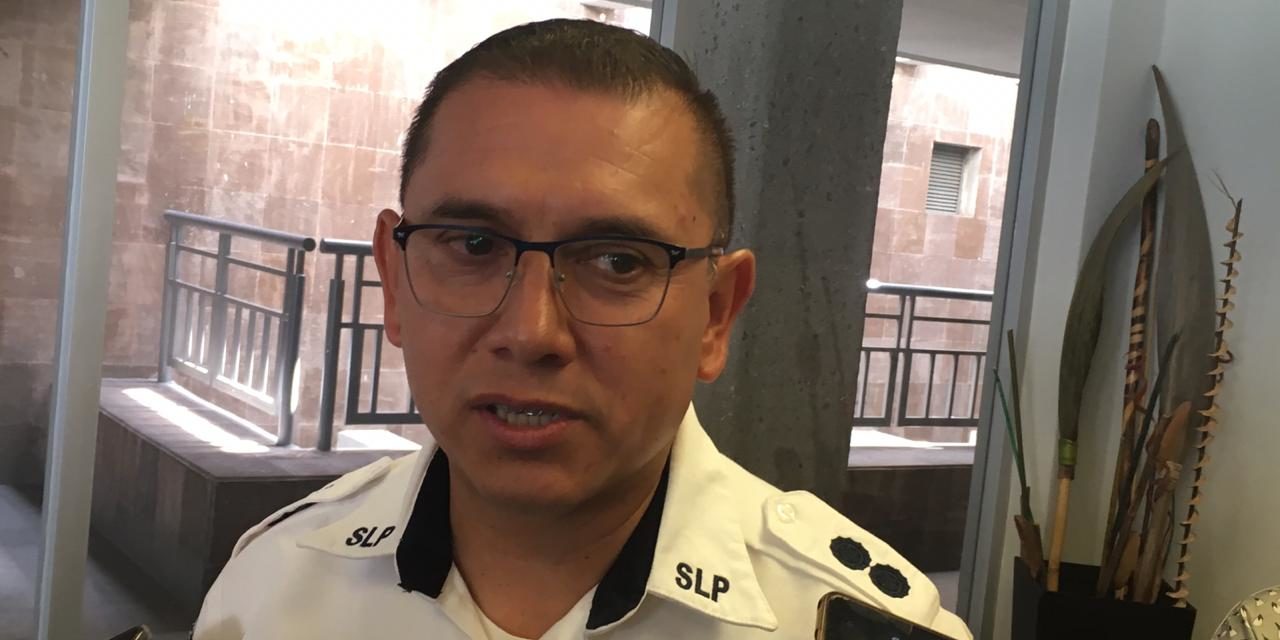 Propone policía vial aumentar en 40 por ciento sanciones a conductores por uso de celular