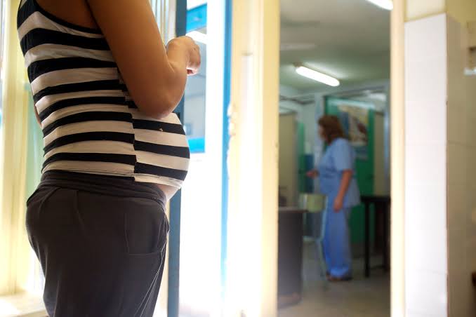 Emite la CEDH dos Recomendaciones a la SS por inadecuada atención a dos mujeres embarazadas.
