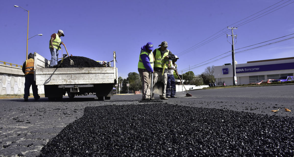 Repuntaron obras de bacheo en Soledad.