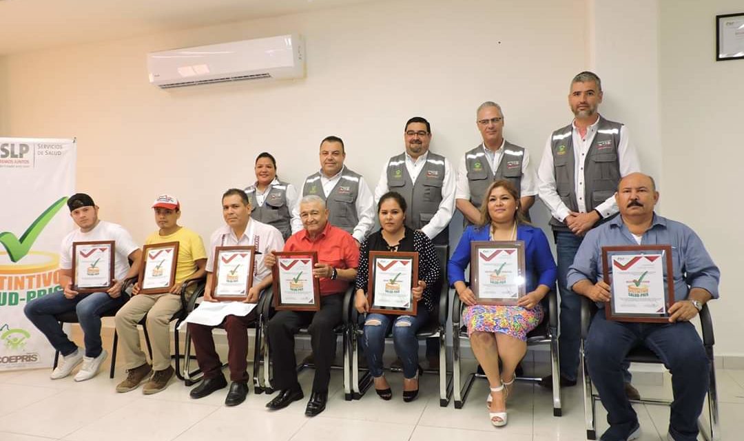 Entrega Coepris distintivo SALUDPRIS a 33 establecimientos por manejo higiénico de alimentos.