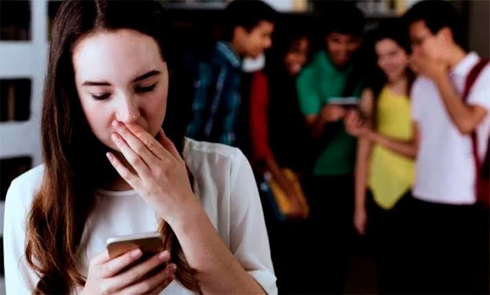 Buscarán fuertes sanciones por la difusión de imágenes íntimas de mujeres en medios digitales.