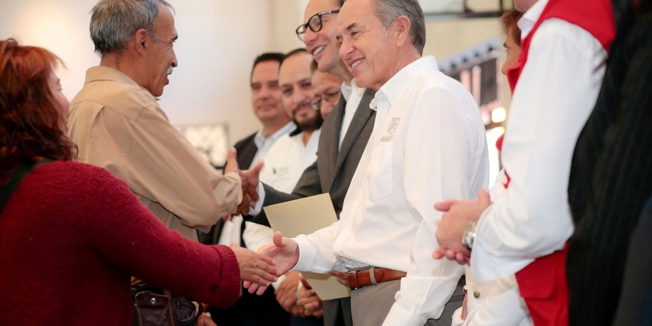 Fortalece JM Carreras en la capital proyectos productivos que generan autoempleo.