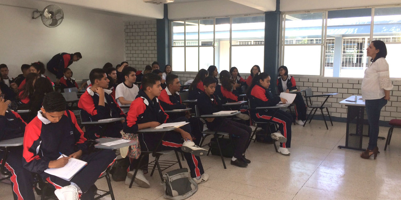 Esperan que alumnos del Cobach lean más este año.