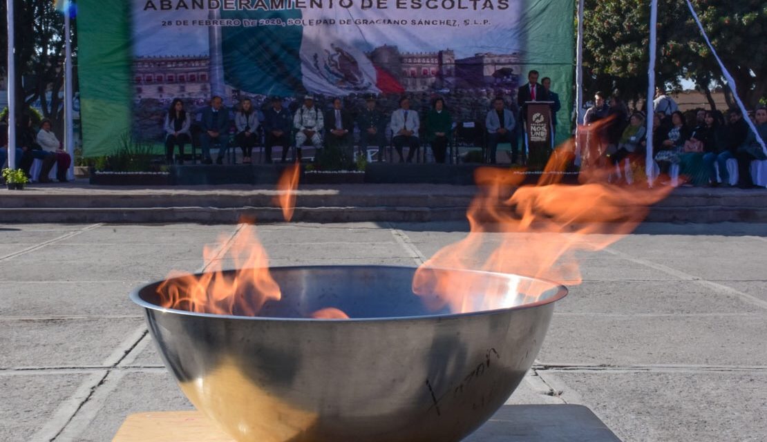 Realizan en Soledad acto solemne de incineración de banderas.