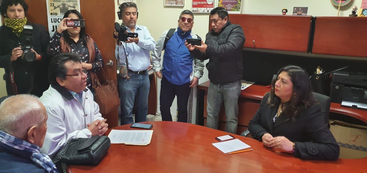Extrabajadores braceros solicitan el apoyo del congreso del estado para recuperar el fondo de ahorro que integraron entre 1942 y 1964.
