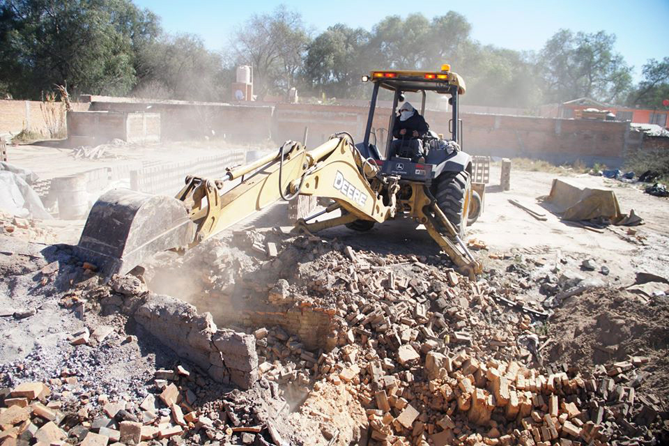 Aplica ayuntamiento de la capital, clausuras a 7 ladrilleras.