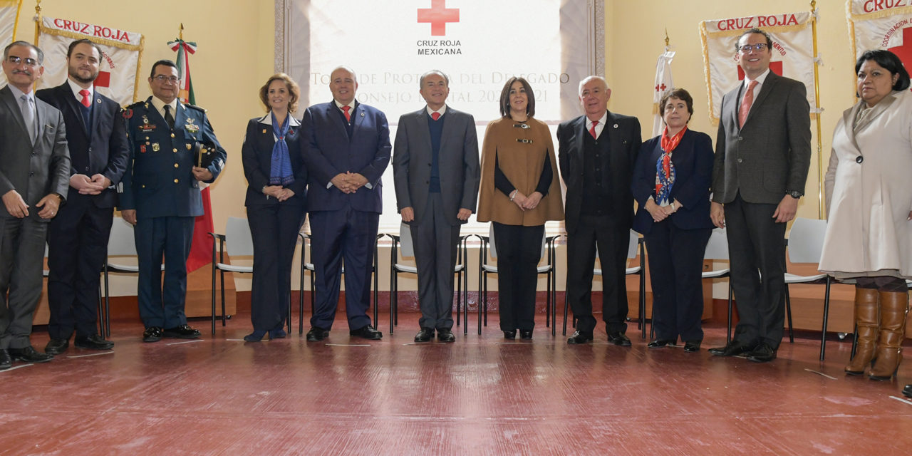 Se lleva a cabo toma de protesta del delegado de la Cruz Roja y del Consejo Estatal.