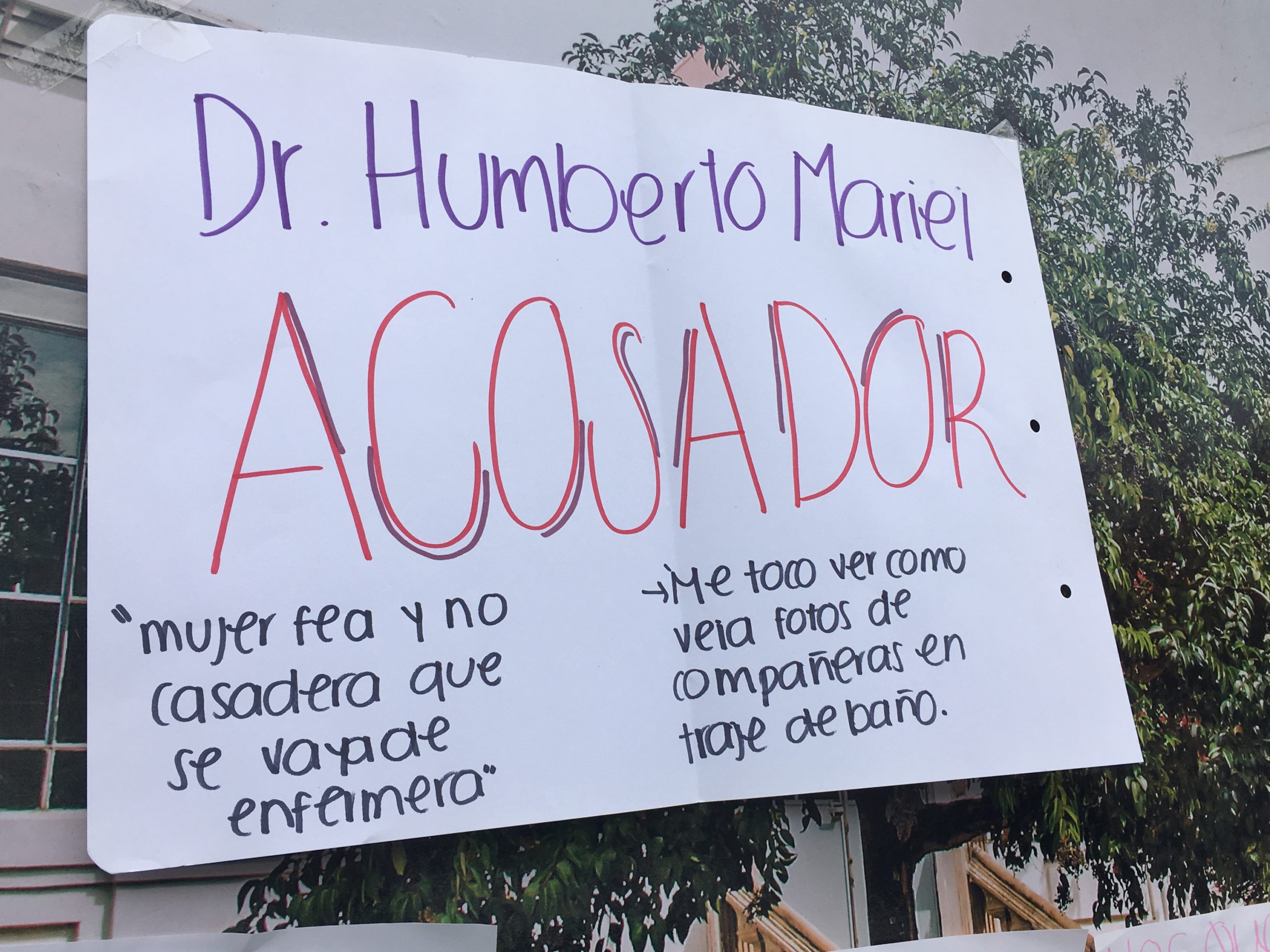 Alumnas se Estomatología y Economía revelan nuevos casos de acoso.