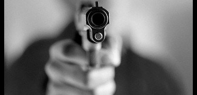 Detienen a hombre con arma de fuego y casi 700 cartuchos útiles.