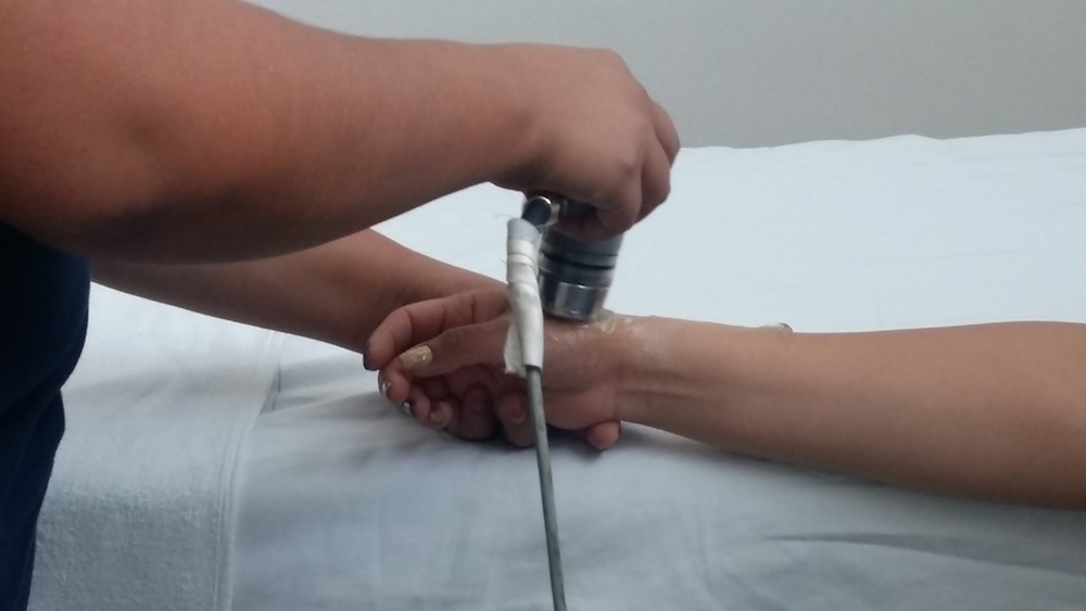 Advierte el IMSS sobre riesgos a la salud por uso prolongado de la computadora.