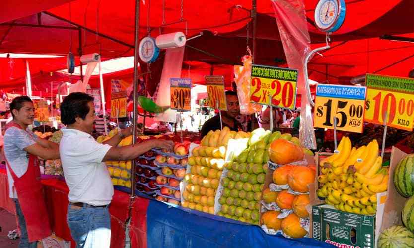 Ayuntamiento capitalino no aplica la sana distancia en los tianguis