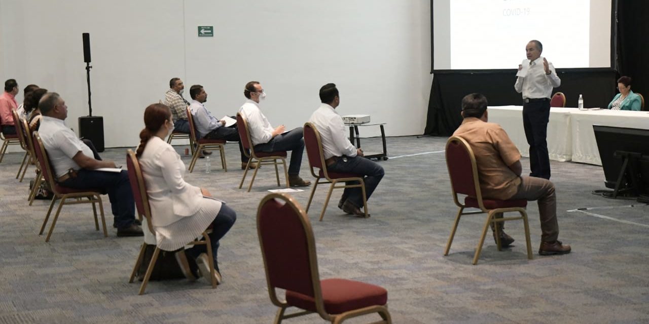 Presenta JM Carreras Plan de Reconversión del Sistema de Salud ante las y los presidentes municipales.