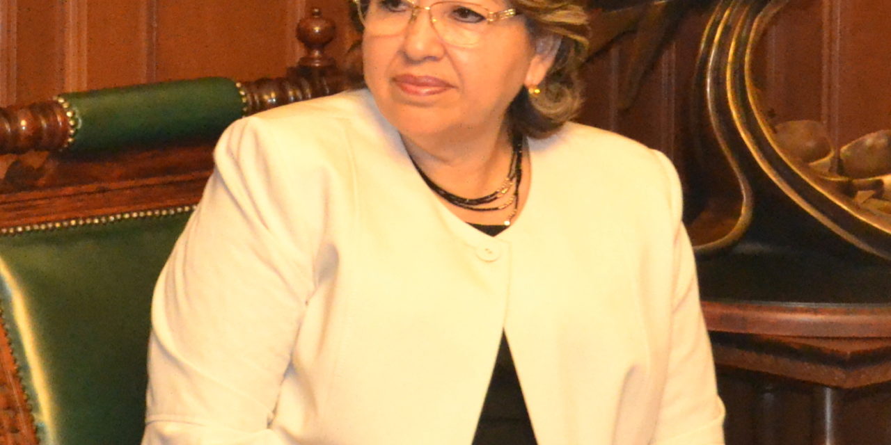 Más de 2 mil burócratas estatales realizan trabajo en casa.