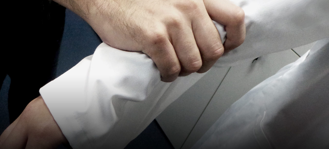 Propone diputado sanciones de hasta casi 40 mil pesos para aquel que agreda al personal de salud durante contingencia.