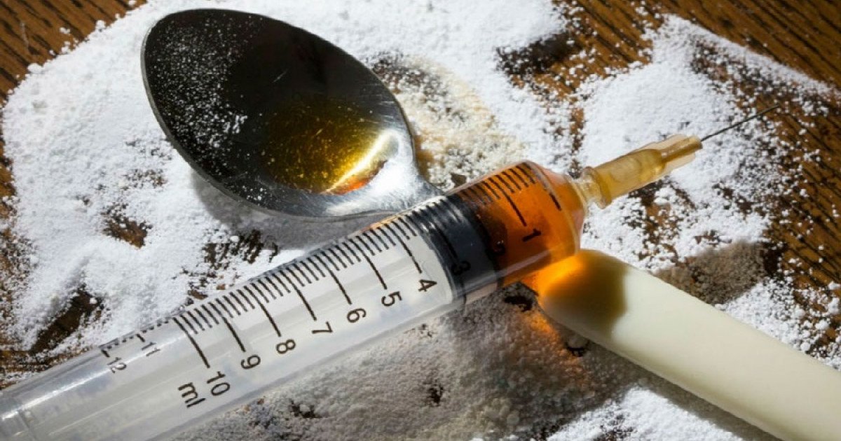 Aseguran 1 kilogramo de distintas drogas