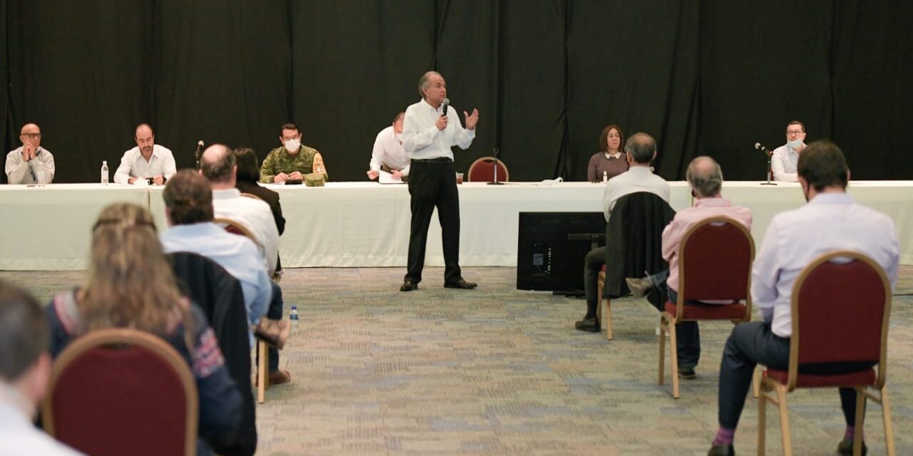 Plantea JM Carreras estrategia integral para enfrentar crisis por covid-19.