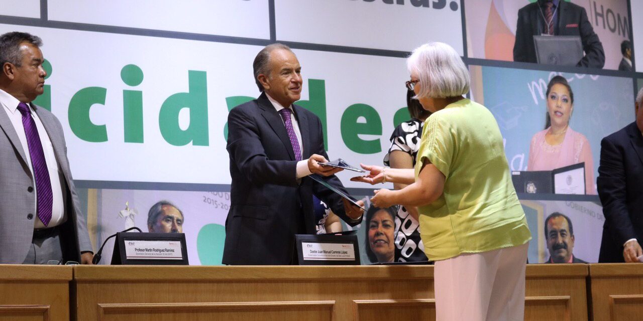 Reconocen apoyo de gobernador del estado a las y los docentes potosinos durante contingencia sanitaria.