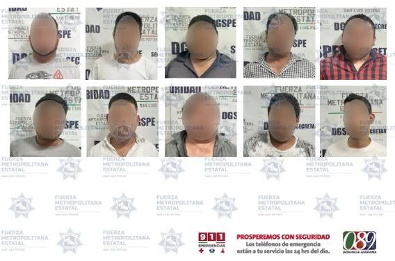 Policías estatales detienen a 10 sujetos por organización de peleas de gallos clandestinas.
