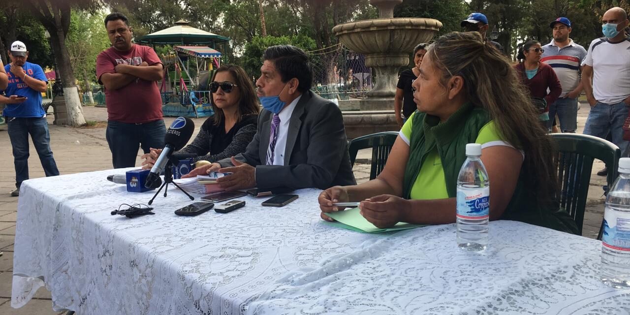 Denuncian comerciantes de La Pila abusos y robo en violento desalojo.