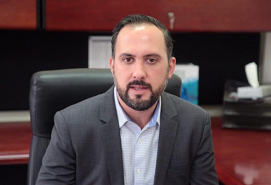 Eliminarán requisito de edad para ser Director de IMEI