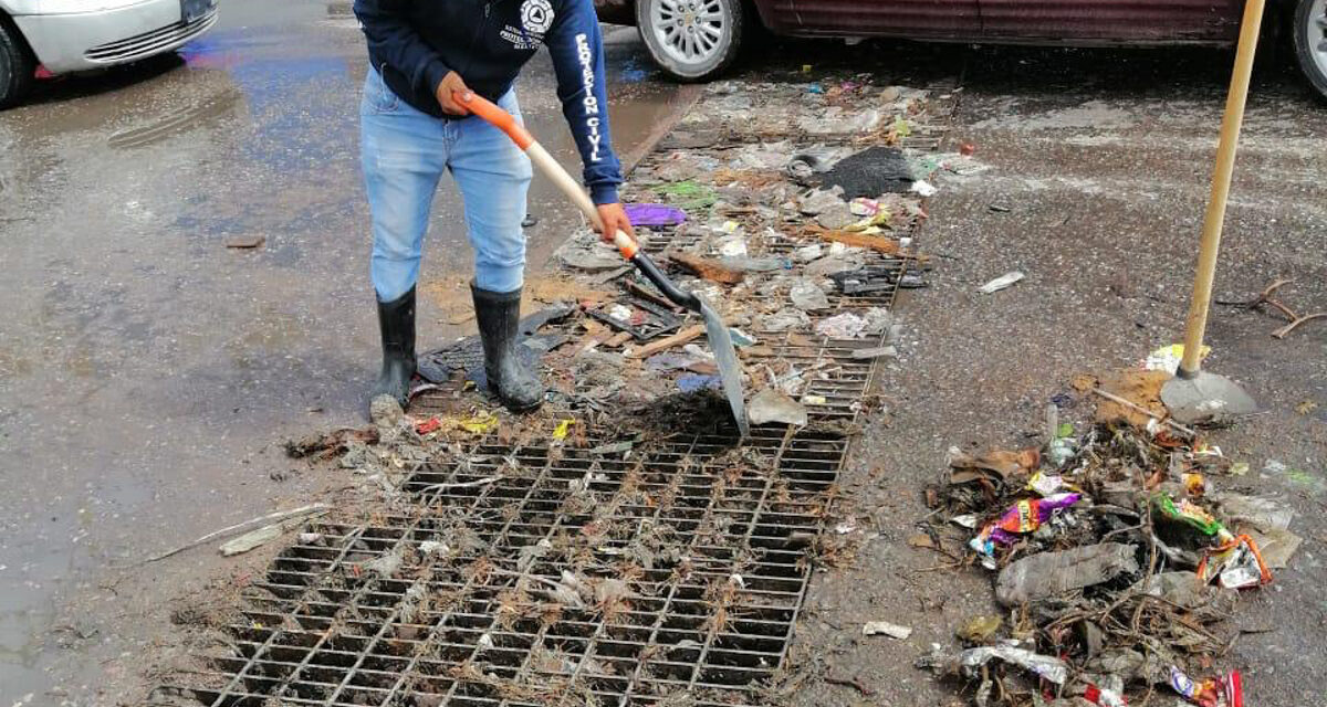 Tras estrago de la lluvia en Soledad, PC ejecuta labores de limpieza en puntos críticos.
