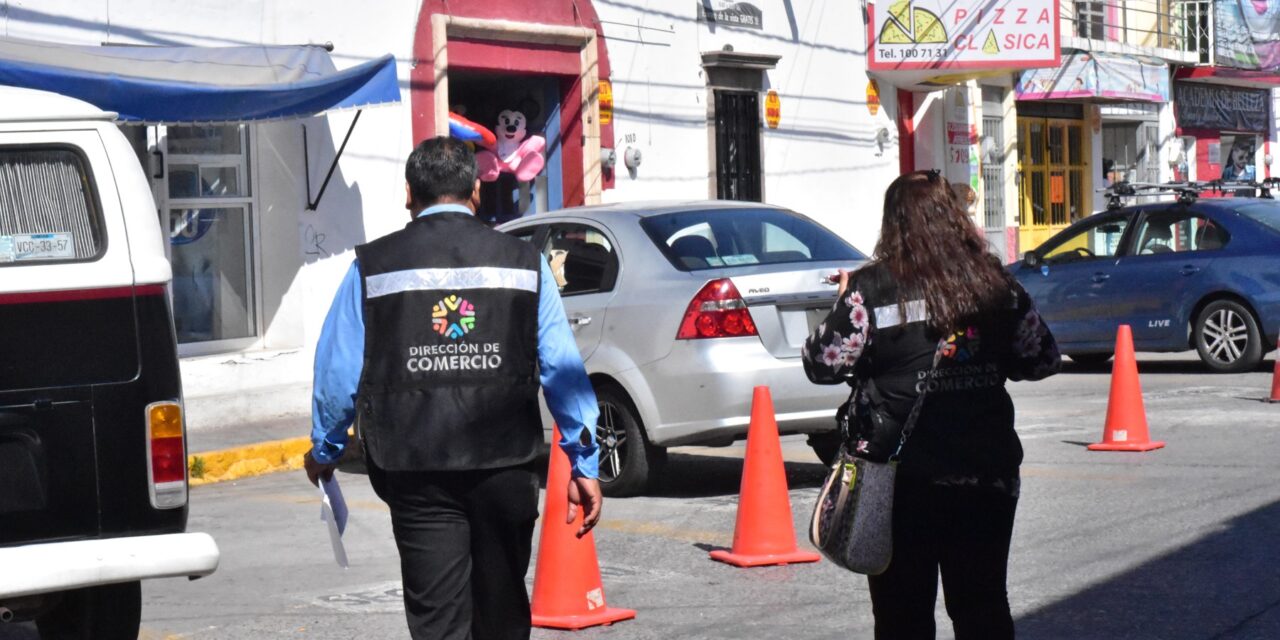 Mantienen en Soledad operativos sobre comercios durante semáforo rojo.