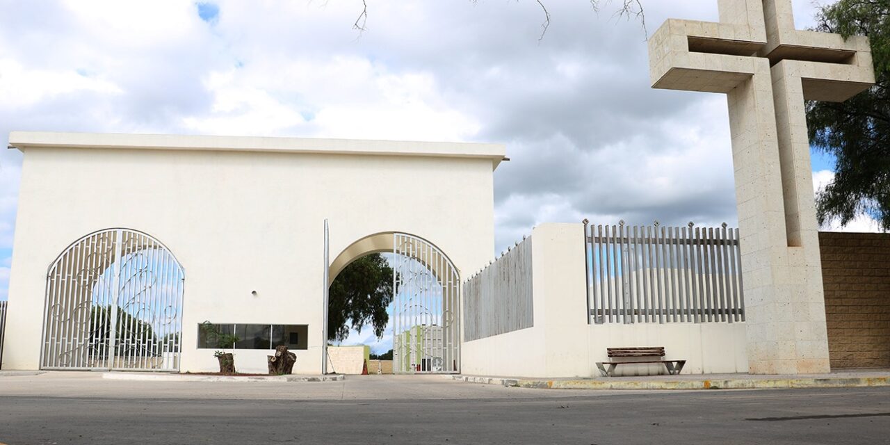 Ordenan ampliación de fosas en Cementerio de Milpillas por causa del covid.