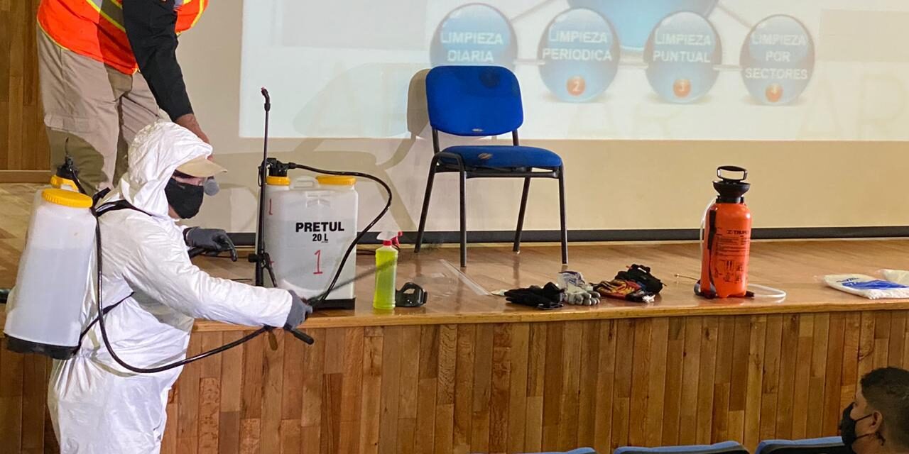 Aplican curso sobre limpieza y desinfección contra covid en la UASLP