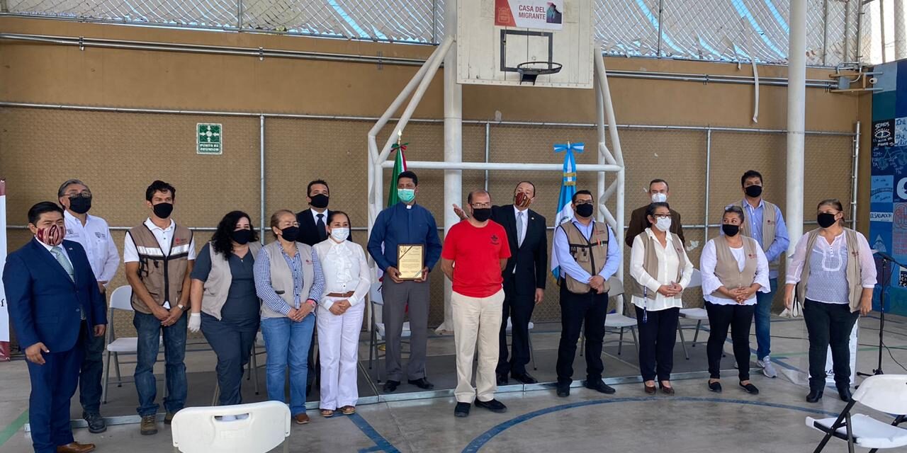 Embajador de Guatemala reconoce labor de Casa del Migrante