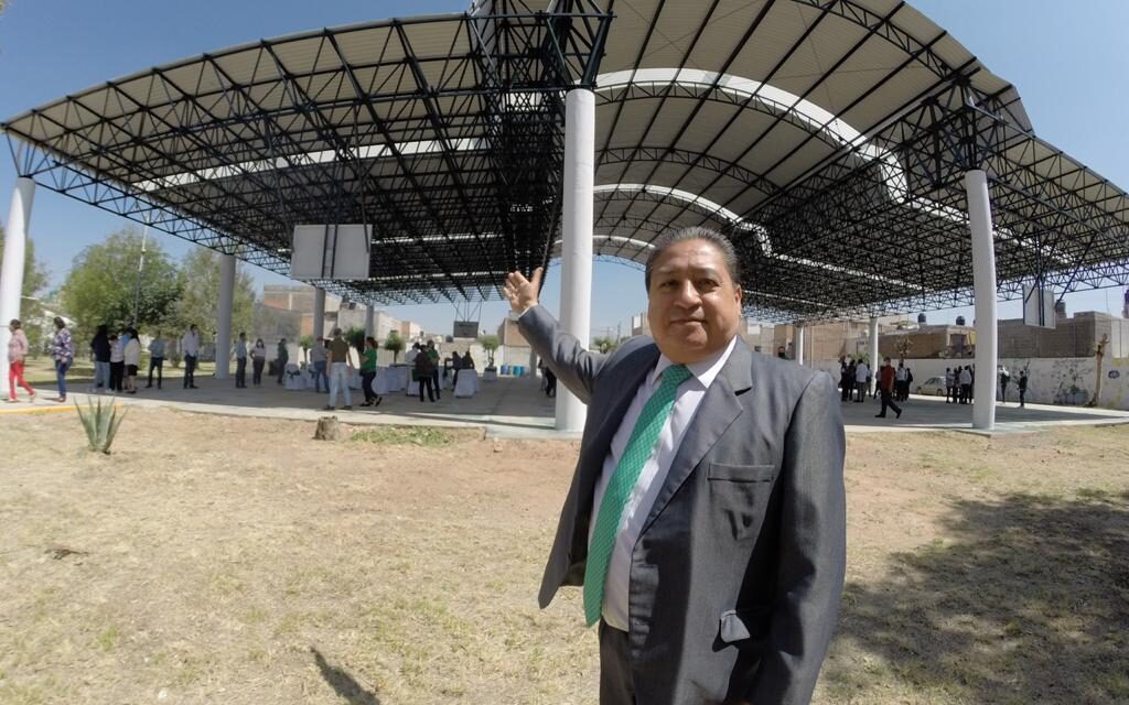 Ayuntamiento de Soledad respalda el impulso a la infraestructura educativa del nivel medio superior.