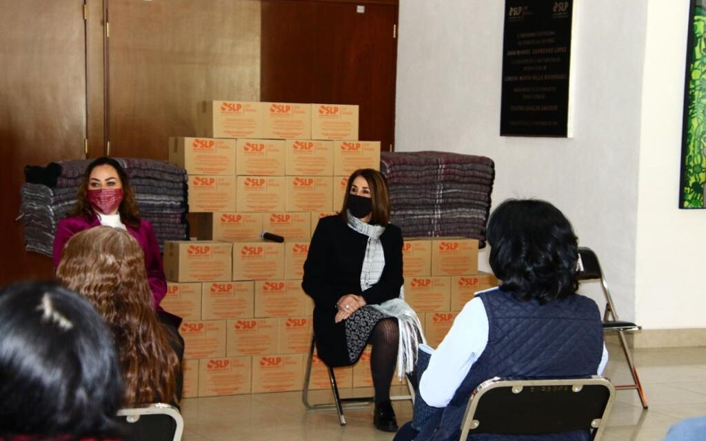 Entrega LVR apoyos humanitarios a asociaciones civiles