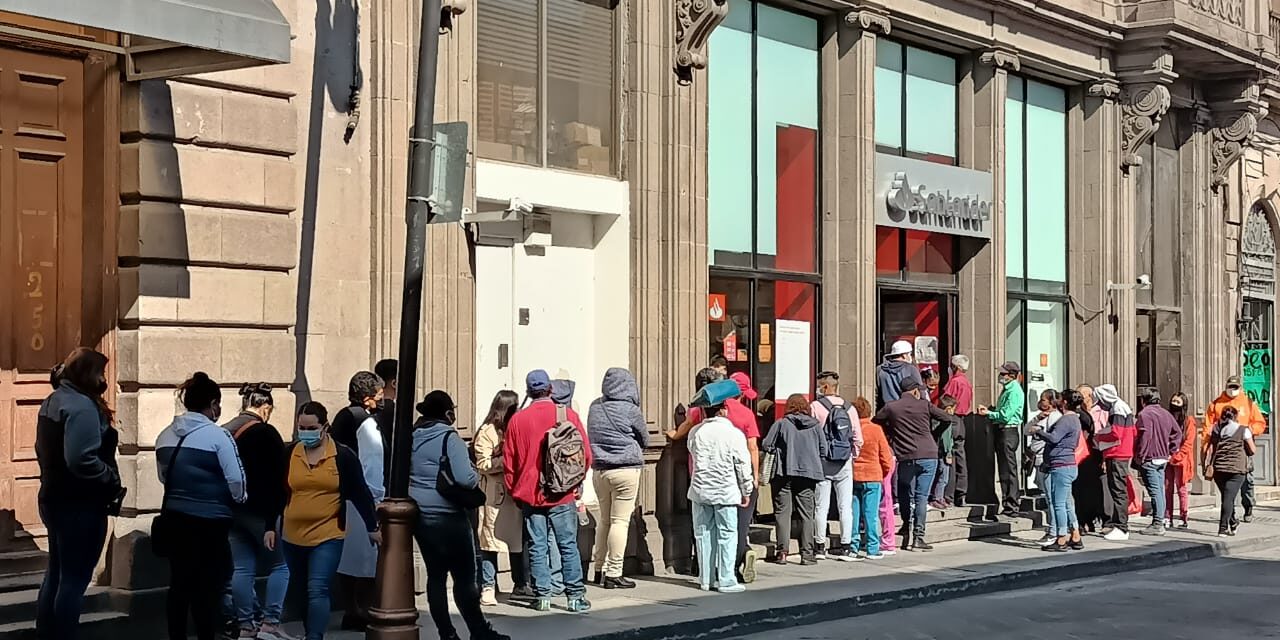 Trabajadores destinan gran parte del aguinaldo a pagar deudas