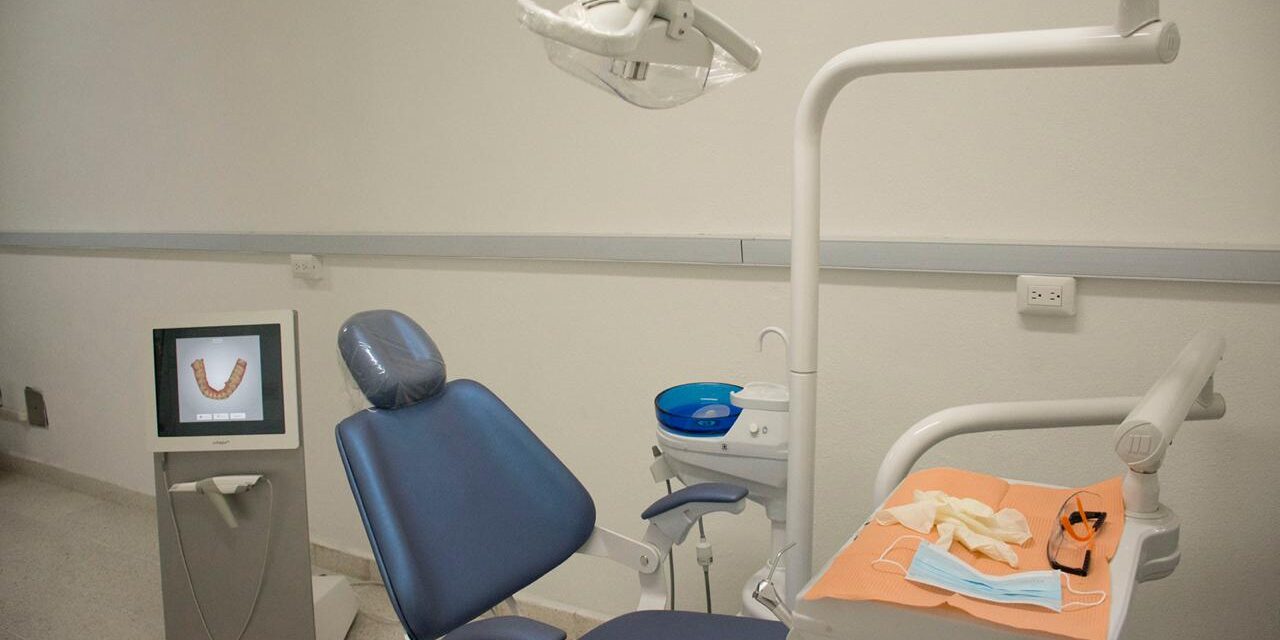 La disminución de costos en implantes dentales, ayuda al tratamiento óptimo de rehabilitación bucal para la población: especialista