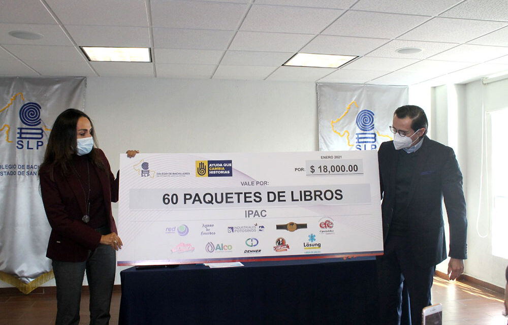 IPAC dona paquetes de libros para estudiantes del Cobach