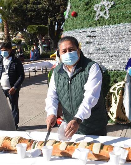 El ayuntamiento de Soledad compartió monumental Rosca de Reyes