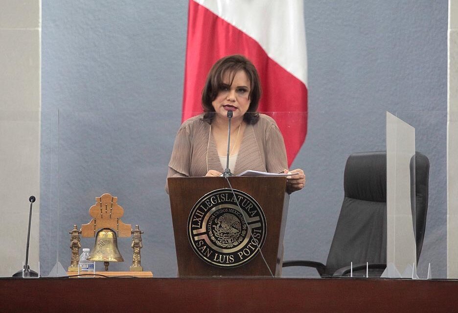 Realizan Tercer Informe de Actividades de la LXII Legislatura