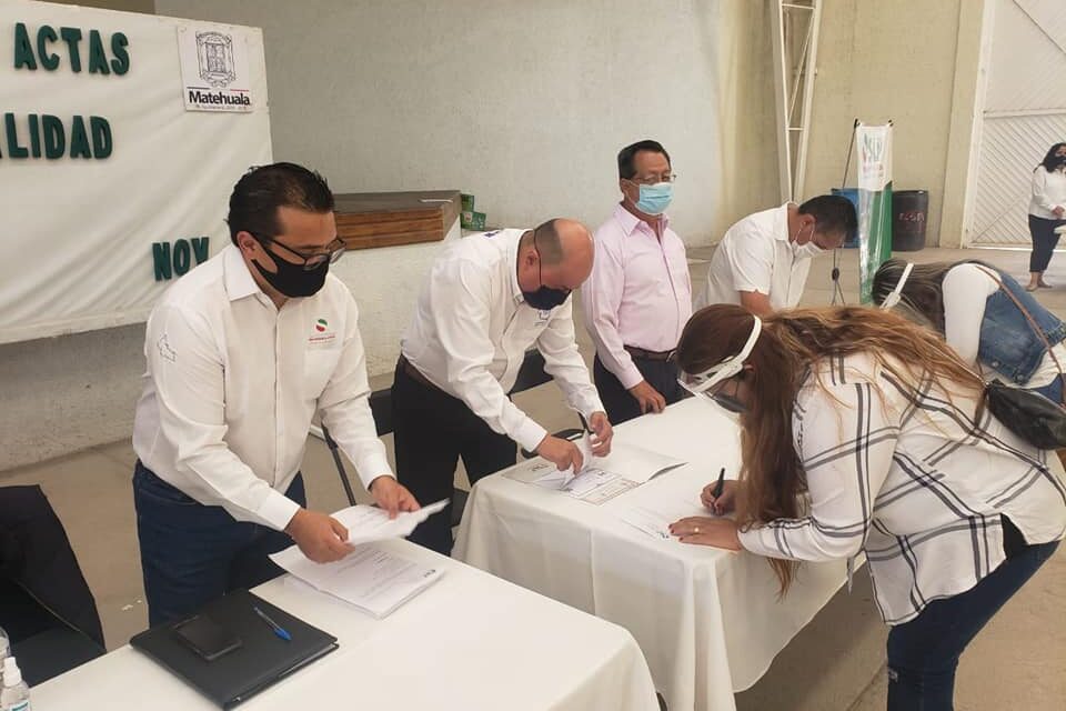 Programa doble nacionalidad benefició a 1 mil 100 personas