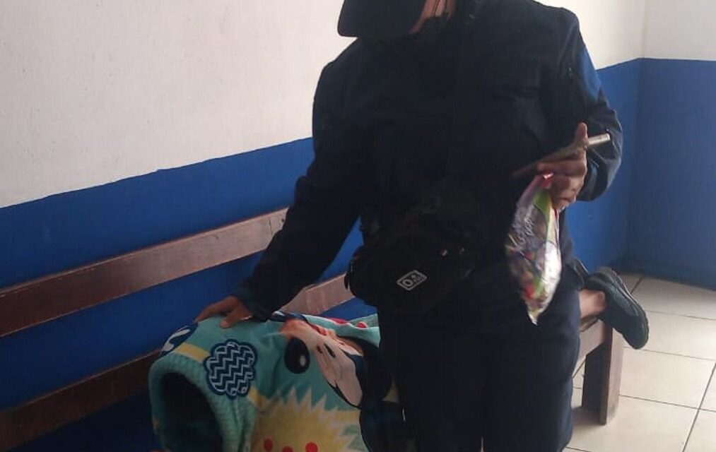 Menor que deambulaba por la carretera a Matehuala es rescatado por policías de Soledad
