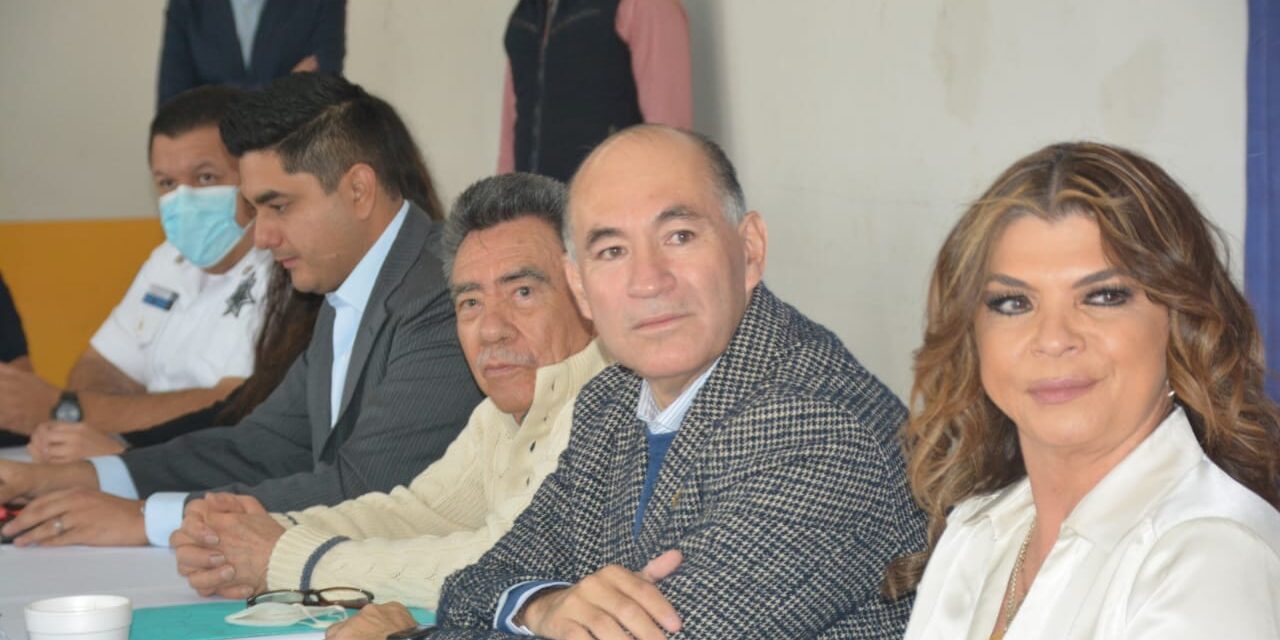 Instalan por primera vez la Comisión de Mercados, Centro de Abasto y Rastros ante representantes del gremio.