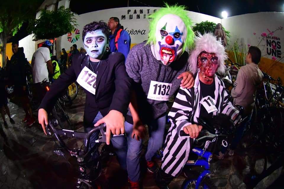 Se reactiva rodada nocturna de Día de Muertos en Soledad