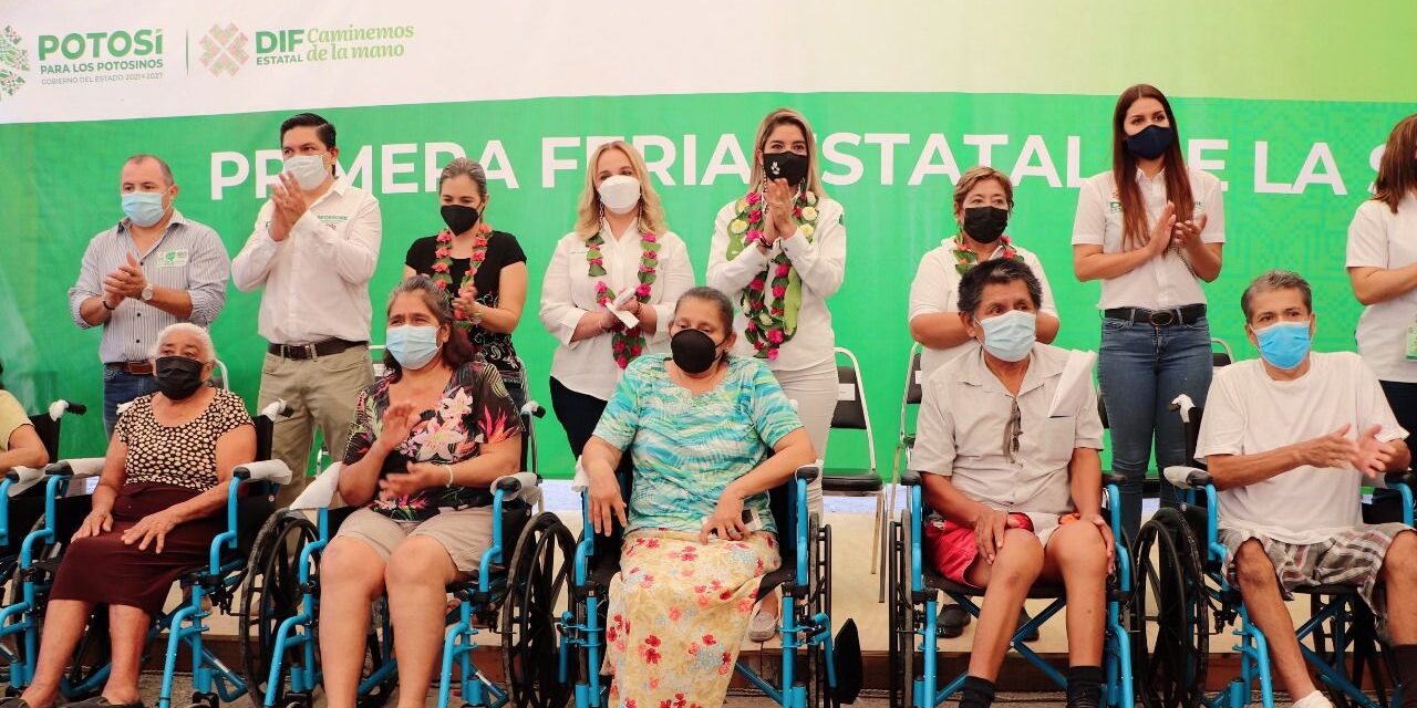 DIF estatal lleva “feria de la salud” a Xilitla