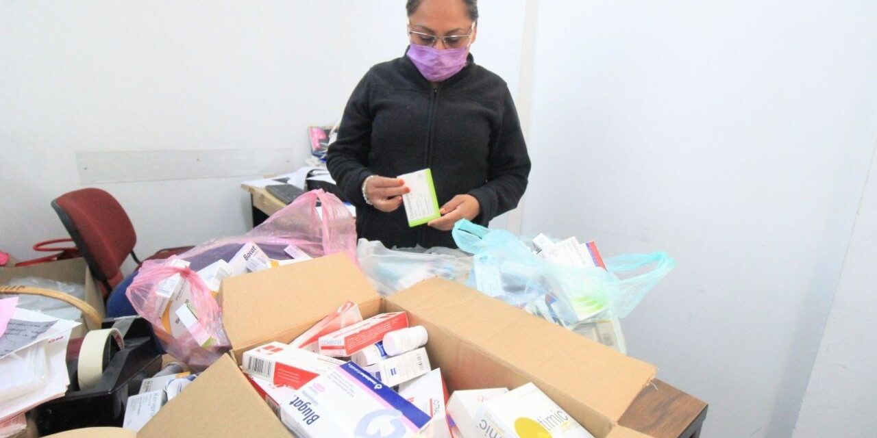 Voluntariado del DIF Municipal arranca campañas de acopio por temporada invernal