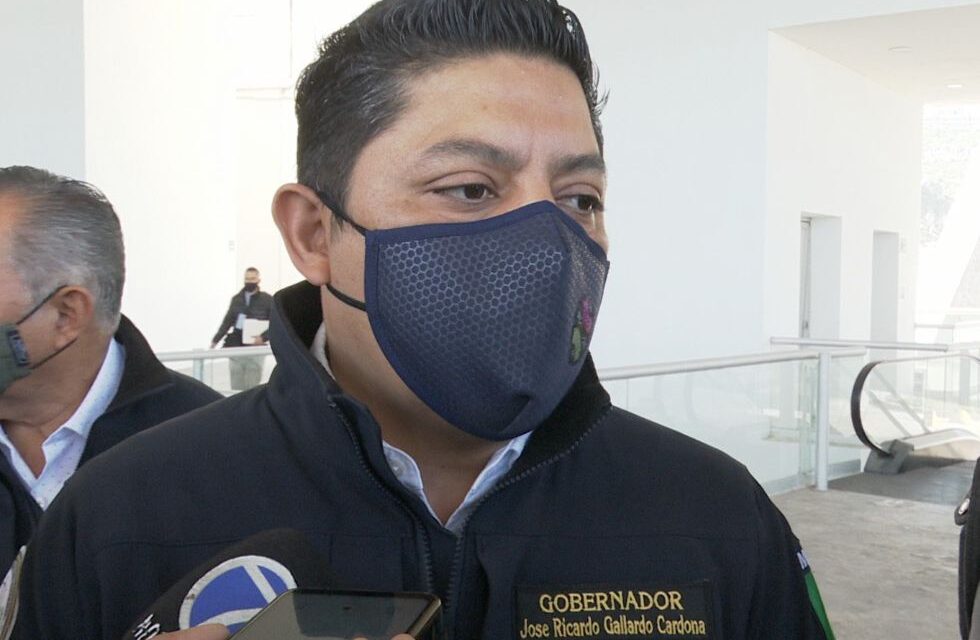 Policías de investigación uniformados y patrullas balizadas, anuncia gobernador