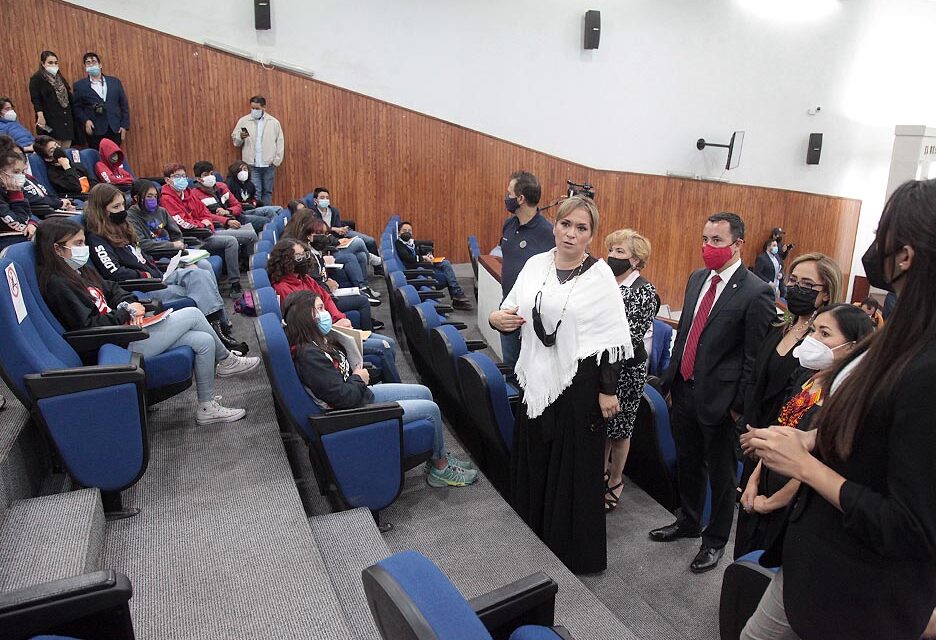 El Congreso del Estado abre nuevamente sus puertas a visitas y pláticas legislativas