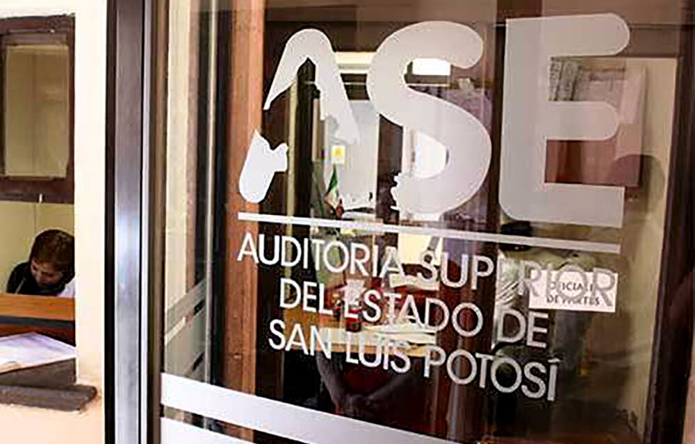 Detectan irregularidades administrativas graves de Auditora Superior, Edith Muñoz
