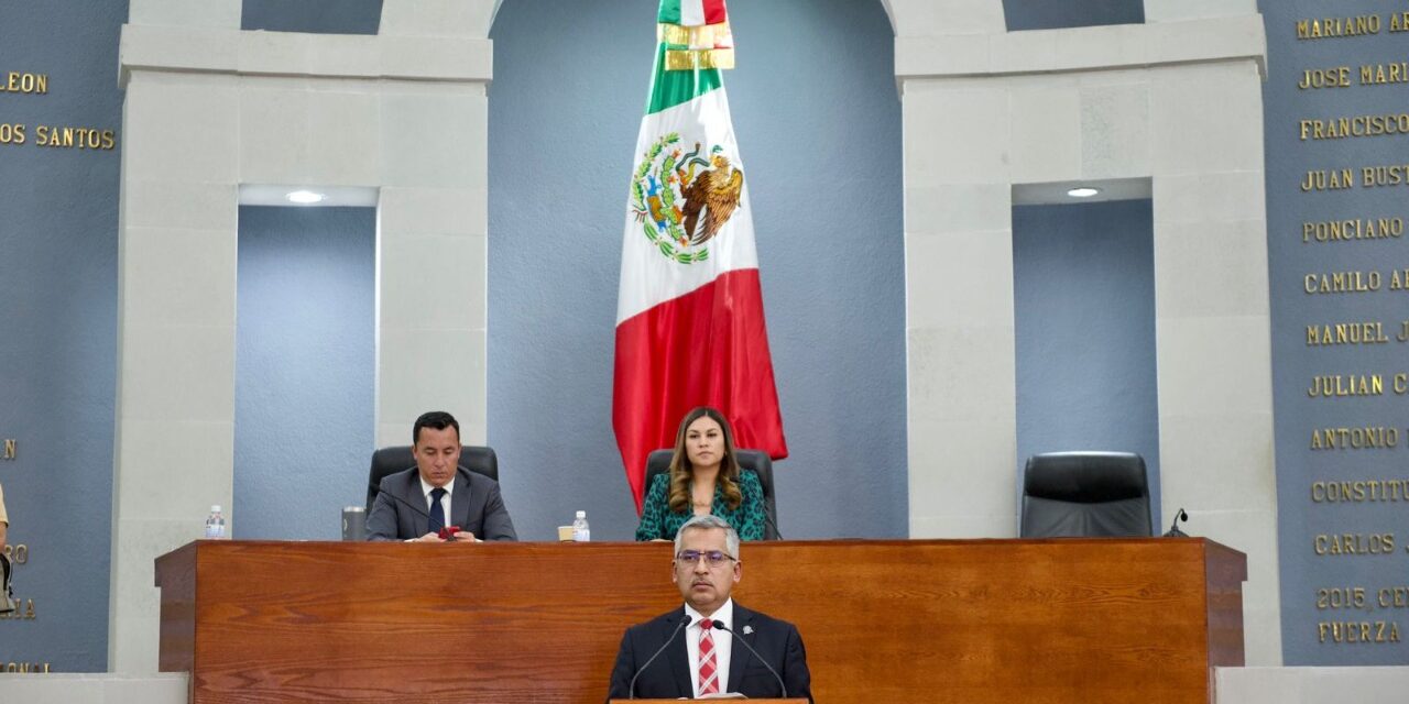 Comparece Fiscal General del Estado ante diputados de SLP