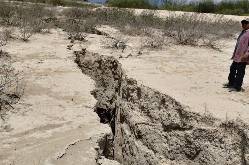 Protección Civil de Estado, analiza agrietamiento en Guadalcázar